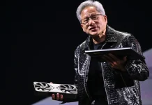 CEO Nvidia Jensen Huang presentasi tentang dampak revolusi AI terhadap industri global