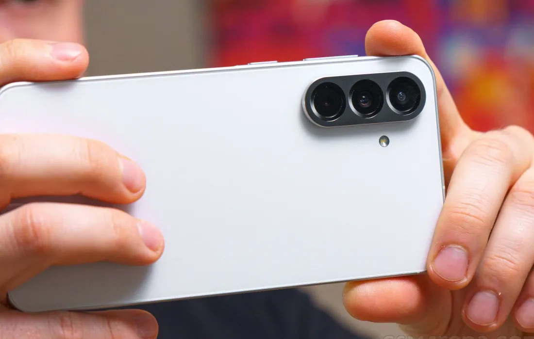 Global smartphone shipments barely grow in Q2, Samsung retains lead