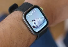 Huawei Watch Fit 4 Pro smartwatch dengan layar AMOLED dan strap hijau
