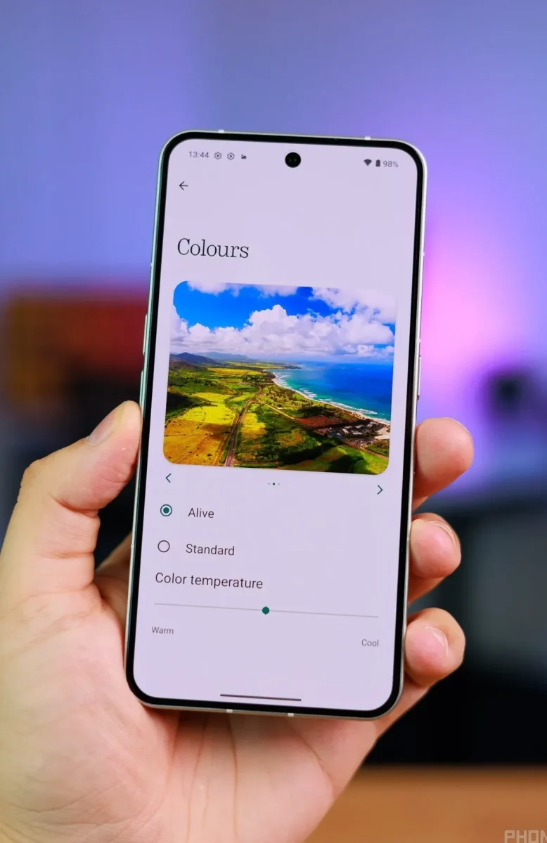 The Phone (3)’s screen looks good indoors, but outdoor brightness is well behind the competition. | Image credit — PhoneArena - This phone could’ve been the bold new flagship we needed