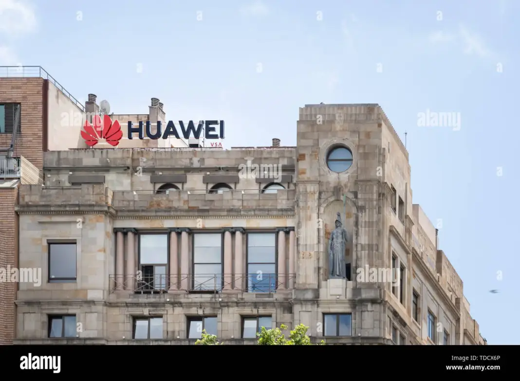 Spanyol teken kontrak dengan Huawei dan memicu ketegangan dengan Uni Eropa.