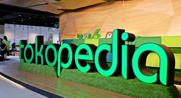 Tiru Shopee, Tokopedia dan TikTok Shop Kenakan Biaya Rp1.250 per Pesanan Mulai 2025