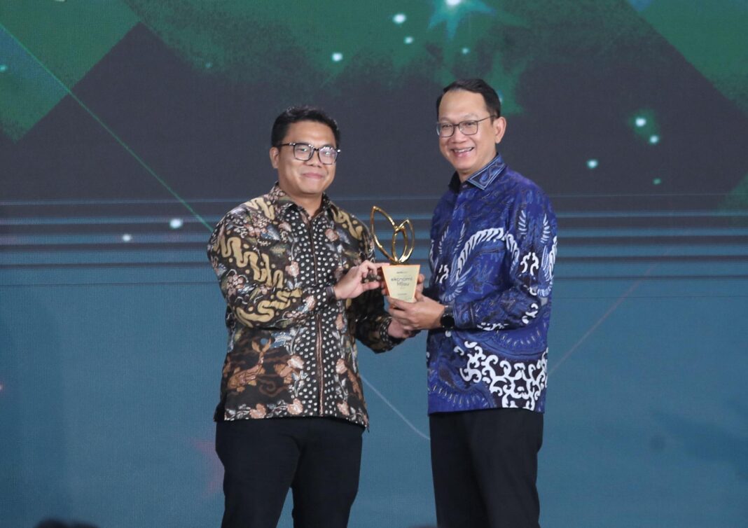 XLSMART Raih 6 Penghargaan di Anugerah Ekonomi Hijau dan PR of The Year 2025