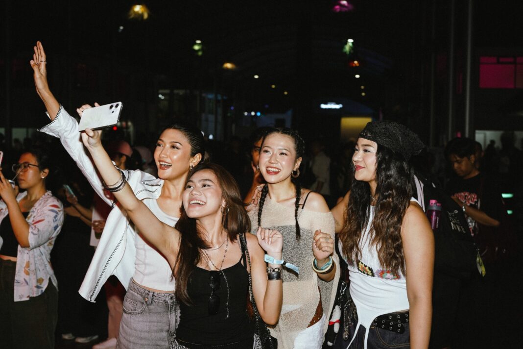 OPPO Reno14 Series Jadi Pilihan Anak Muda di LaLaLa Festival 2025