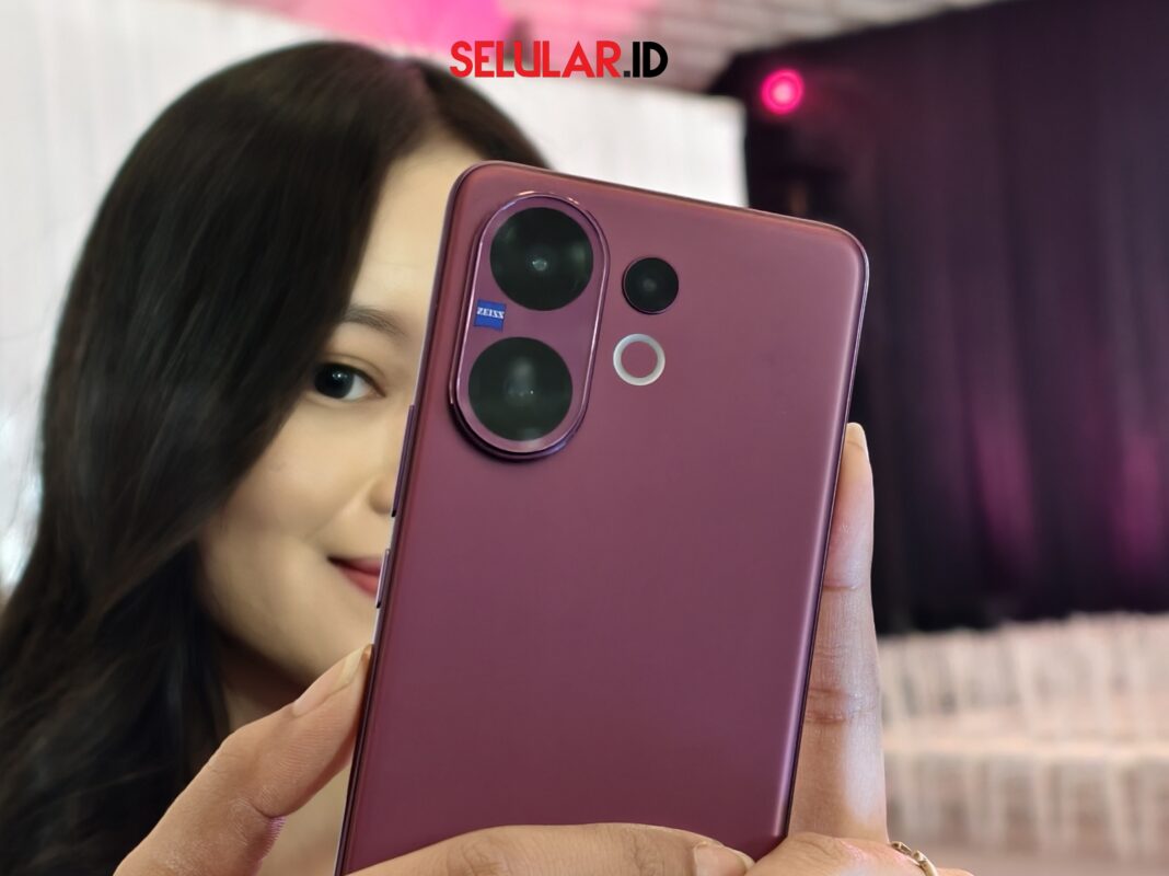 Membawa ZEISS Telephoto Pertama Di Series V, Vivo V60 Dibanderol Lebih Hemat Murah