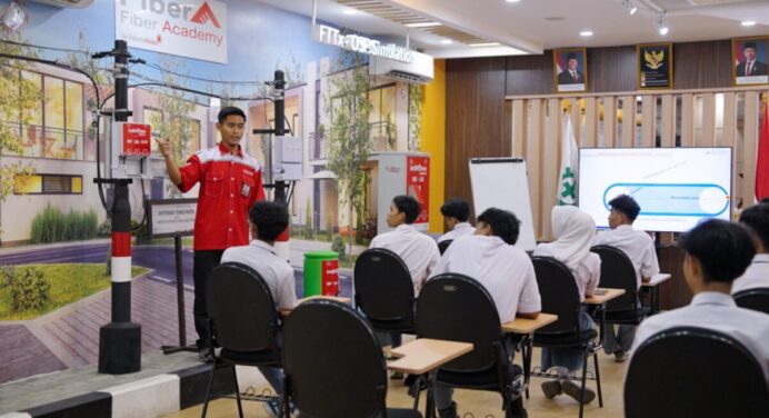 Telkom Akses Luncurkan Kelas Industri Digital untuk Siswa dan Guru