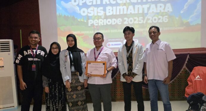 Teman Pintar XLSMART Edukasi 2.640 Pelajar & UMKM di 4 Kota