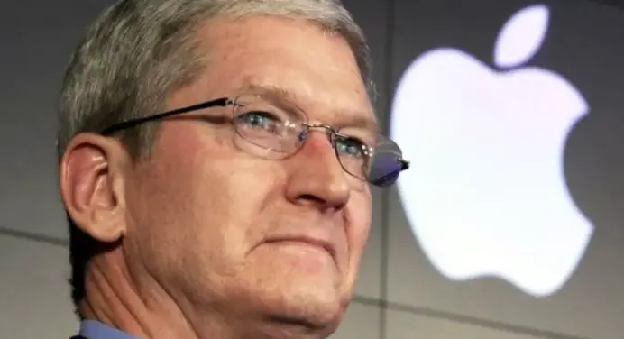 Tim Cook Tegaskan AI Akan Perkuat, Bukan Gantikan iPhone