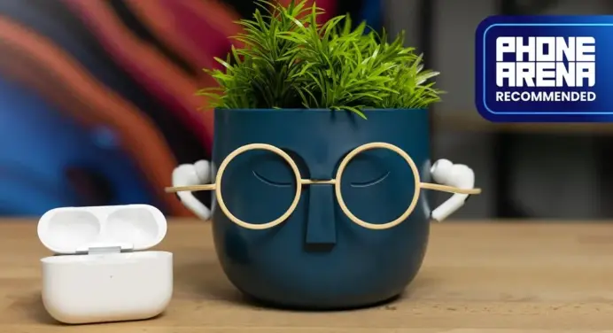 AirPods Bakal Dapat Fitur Terjemah Percakapan Langsung di iOS 26