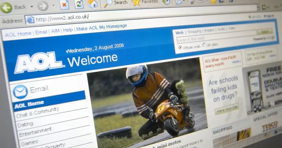 Tampilan lama browser AOL di komputer lawas