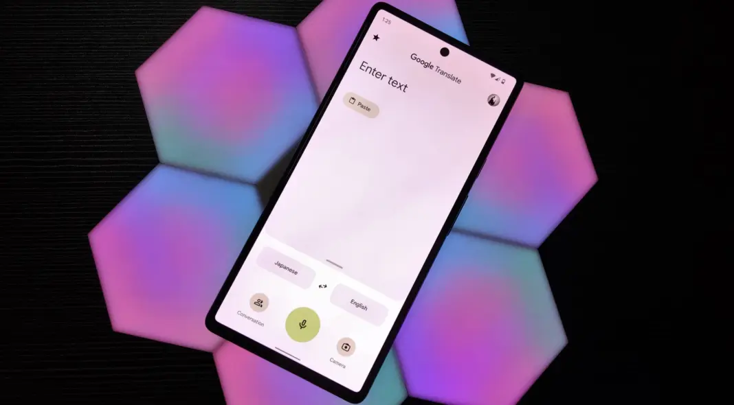 Tampilan antarmuka Google Translate dengan fitur Practice