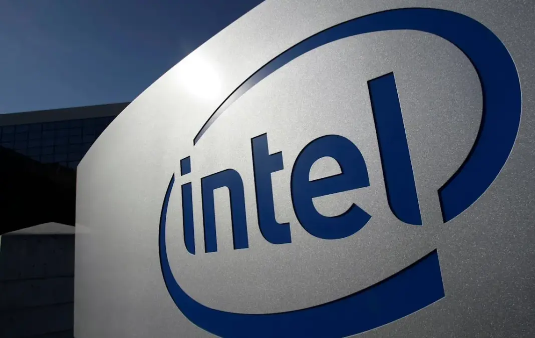 Gedung kantor pusat Intel dengan bendera Amerika Serikat