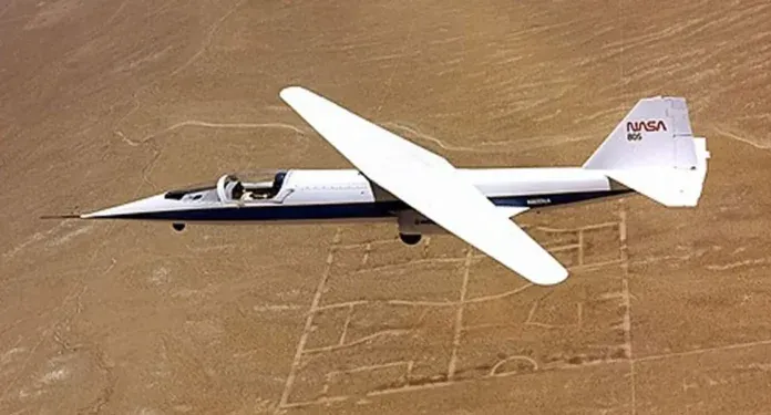 Ilustrasi konsep drone hipersonik China dengan sayap gunting