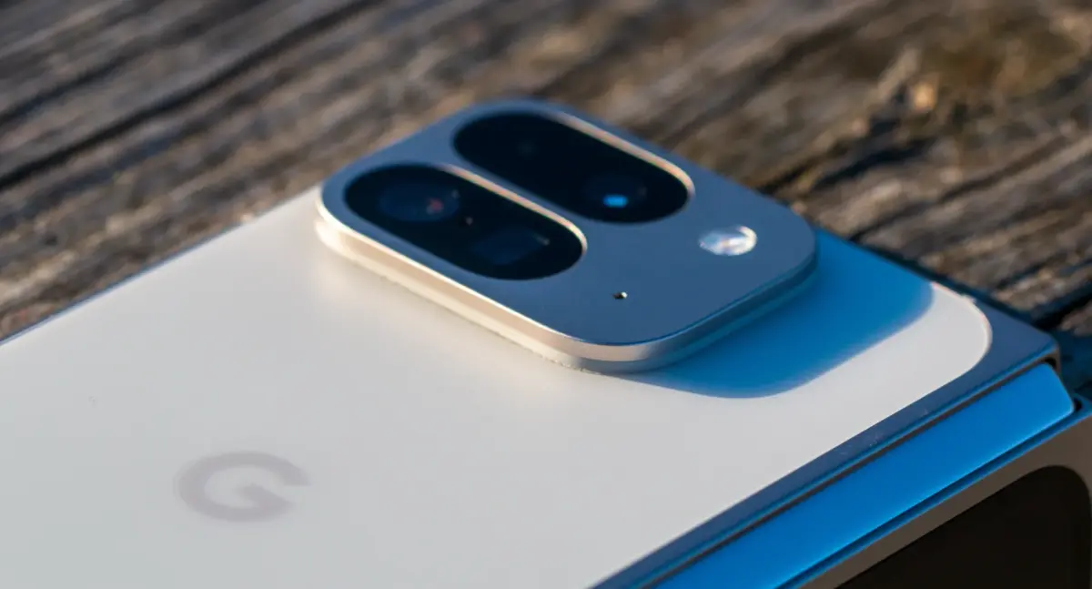Google Pixel 9 Pro Fold rear camera module