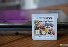Nintendo 3DS XL dengan game Super Smash Bros yang dijalankan melalui emulator Azahar
