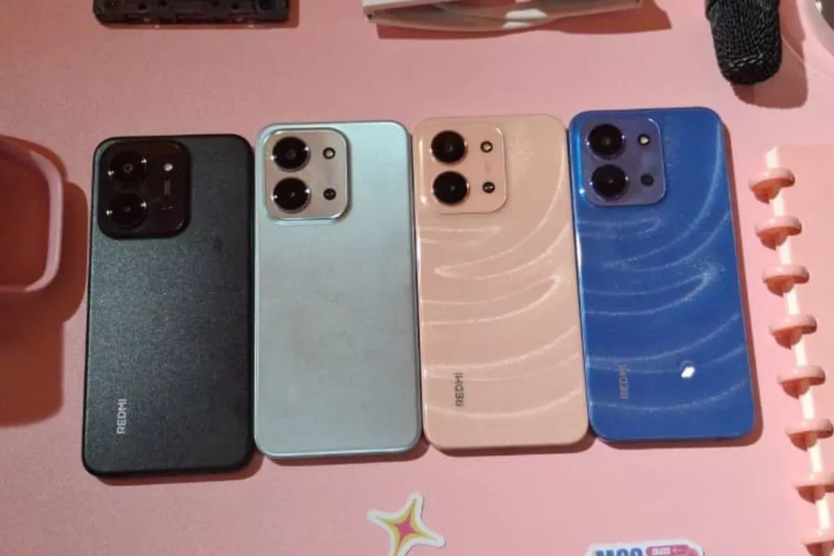 HP Redmi 15C resmi dirilis di Indonesia, Rabu (20/8/2025). Ponsel ini tersedia dalam 4 pilihan warna, meliputi moonlight blue, ada mint green, midnight black, dan twilight orange.