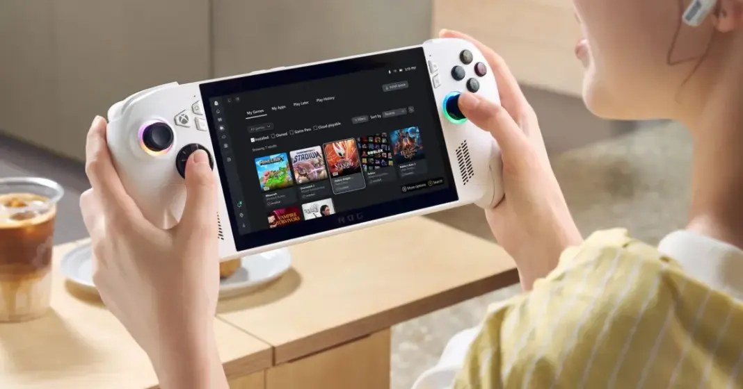 Wanita memegang konsol genggam ROG Xbox Ally dengan desain grip nyaman dan tampilan antarmuka Xbox