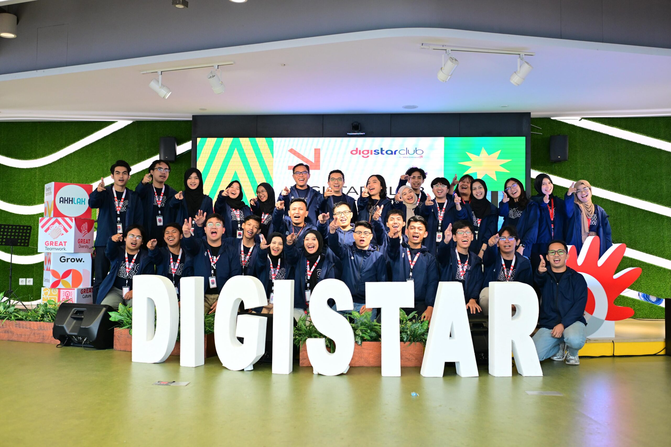 Content image for article: DigiHack 2025 Telkom Catat 256 Tim, Adu Inovasi AI untuk Solusi Sosial