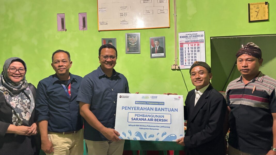 Telkom Bangun Sarana Air Bersih untuk Masyarakat Adat Bonokeling Banyumas