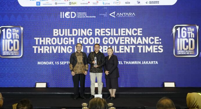 Telkom Raih Best State-Owned Enterprises di IICD Award 2025