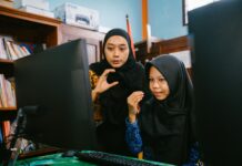 Telkom Perkuat Digitalisasi Pendidikan SLB dengan Bantuan AND di 71 Sekolah