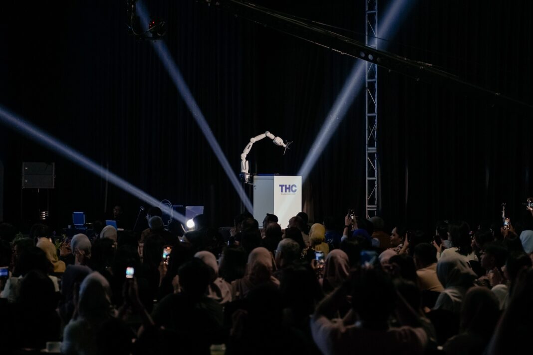 Robot Bedah Otak Pertama di Indonesia Hadir di Siloam Hospitals