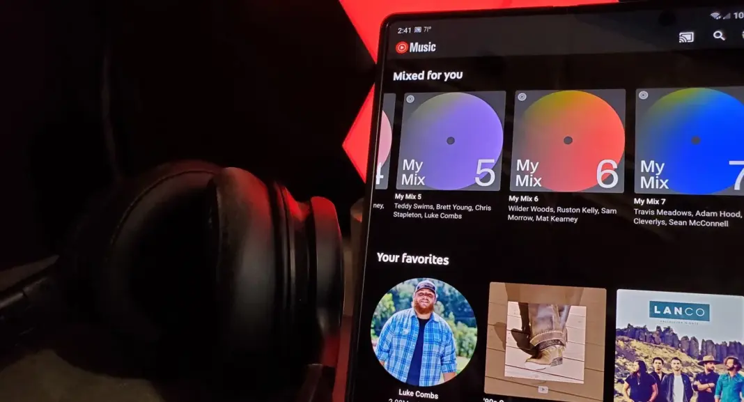 YouTube Music home screen dengan tampilan antarmuka terbaru