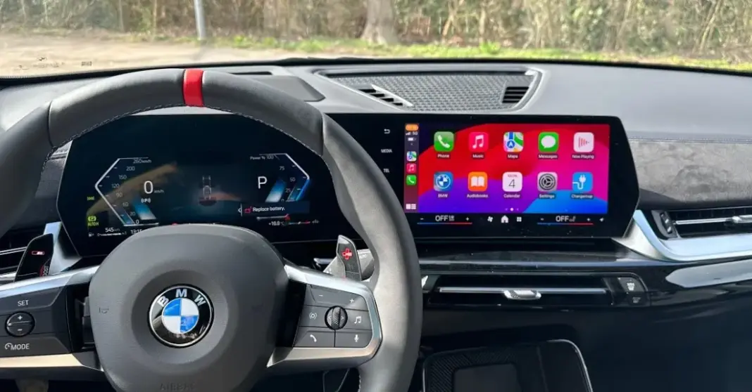 BMW mengklaim data menunjukkan preferensi navigasi built-in dibanding Apple CarPlay