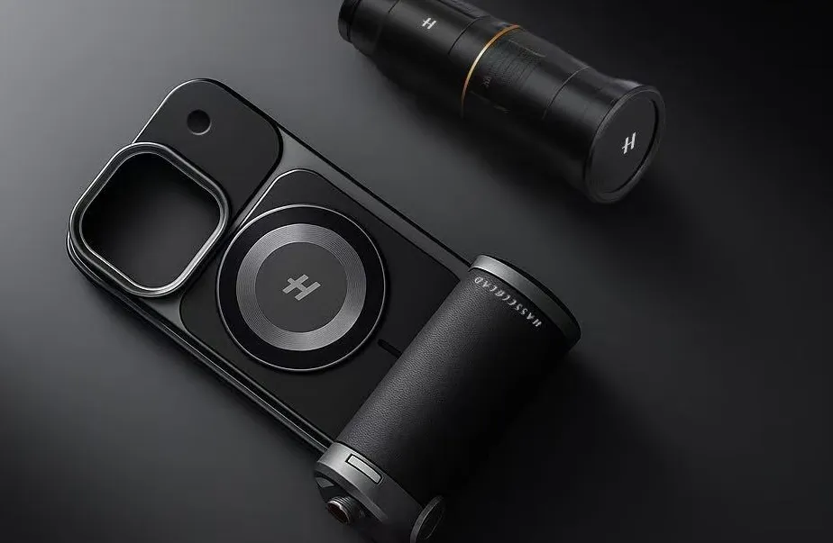 OPPO x Hasselblad Camera Kit leaked render