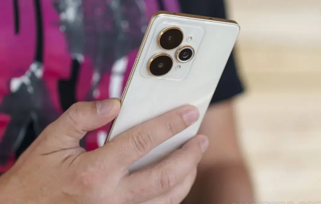 Realme 15 Pro - smartphone dengan desain modern dan fitur unggulan