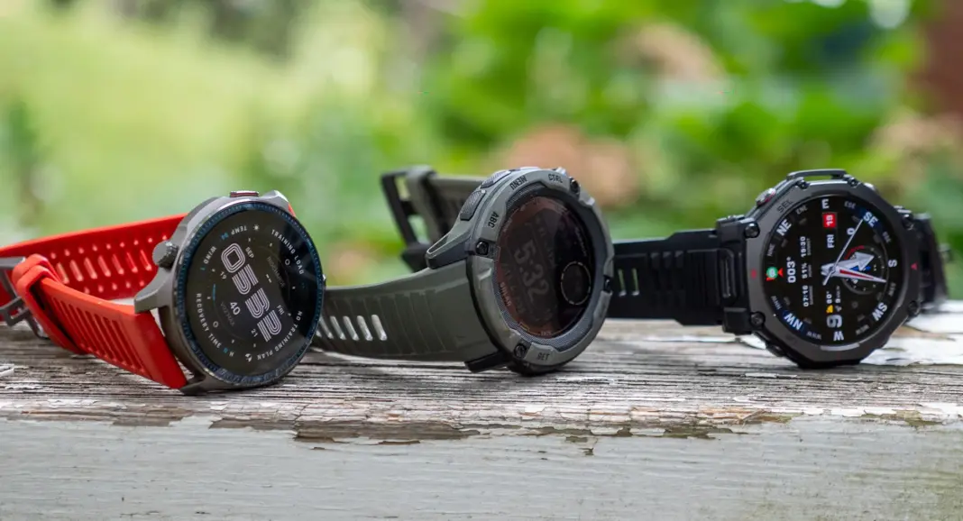 Perbandingan visual Amazfit Balance 2, Amazfit T-Rex 3 Pro, dan Garmin Instinct 2X Solar