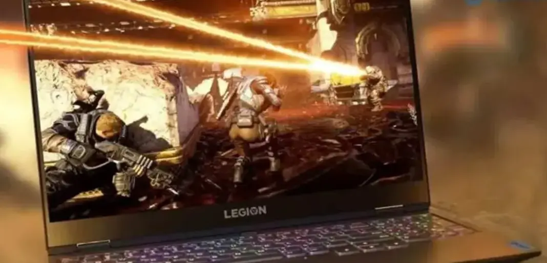 Lenovo Legion Slim 7 laptop gaming tipis dengan layar OLED dalam warna Cloud Grey
