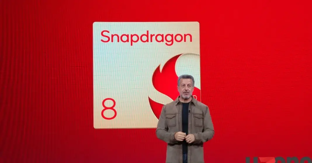 Alex Katouzian dari Qualcomm mengumumkan Snapdragon 8 Gen 5 di panggung Snapdragon Summit 2025 di Maui, Hawaii