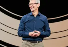 CEO Apple Tim Cook berbicara di acara peluncuran produk terbaru perusahaan