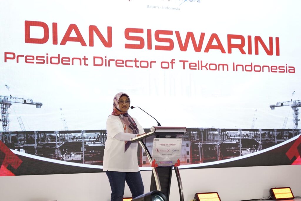Grafik pertumbuhan pendapatan dan infrastruktur digital Telkom Indonesia kuartal III 2025