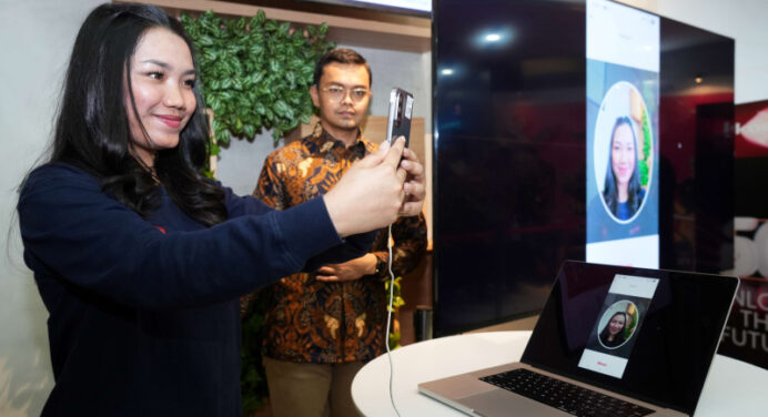 Telkomsel dan Kemdigi Lanjut Uji Coba Registrasi Biometrik Wajah
