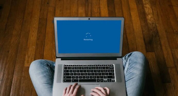 9 Langkah Atasi Laptop Sering Restart Sendiri