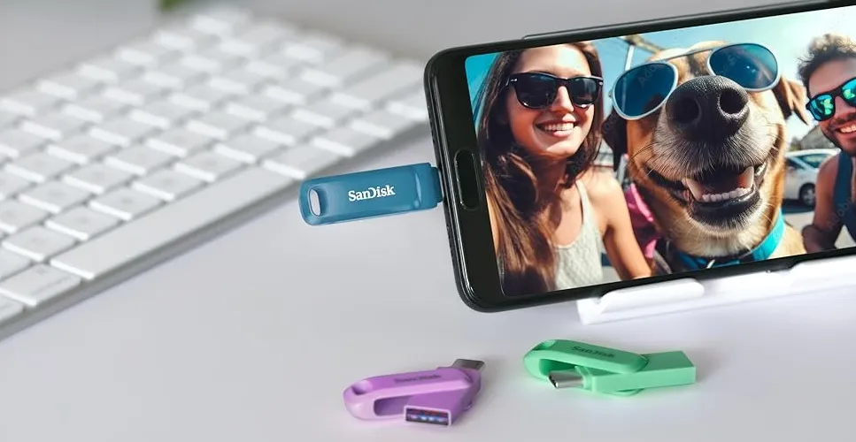 SanDisk 1TB Ultra Dual Drive Go USB Type-C Flash Drive lifestyle