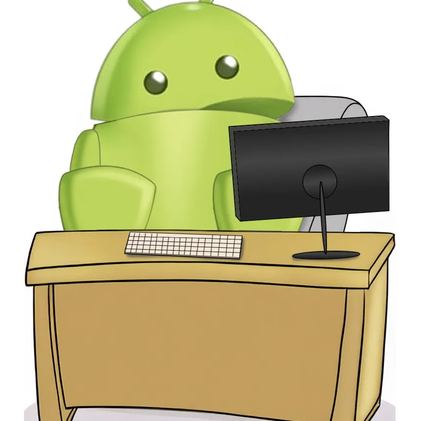 Android Central's Lloyd sitting at a computer desk