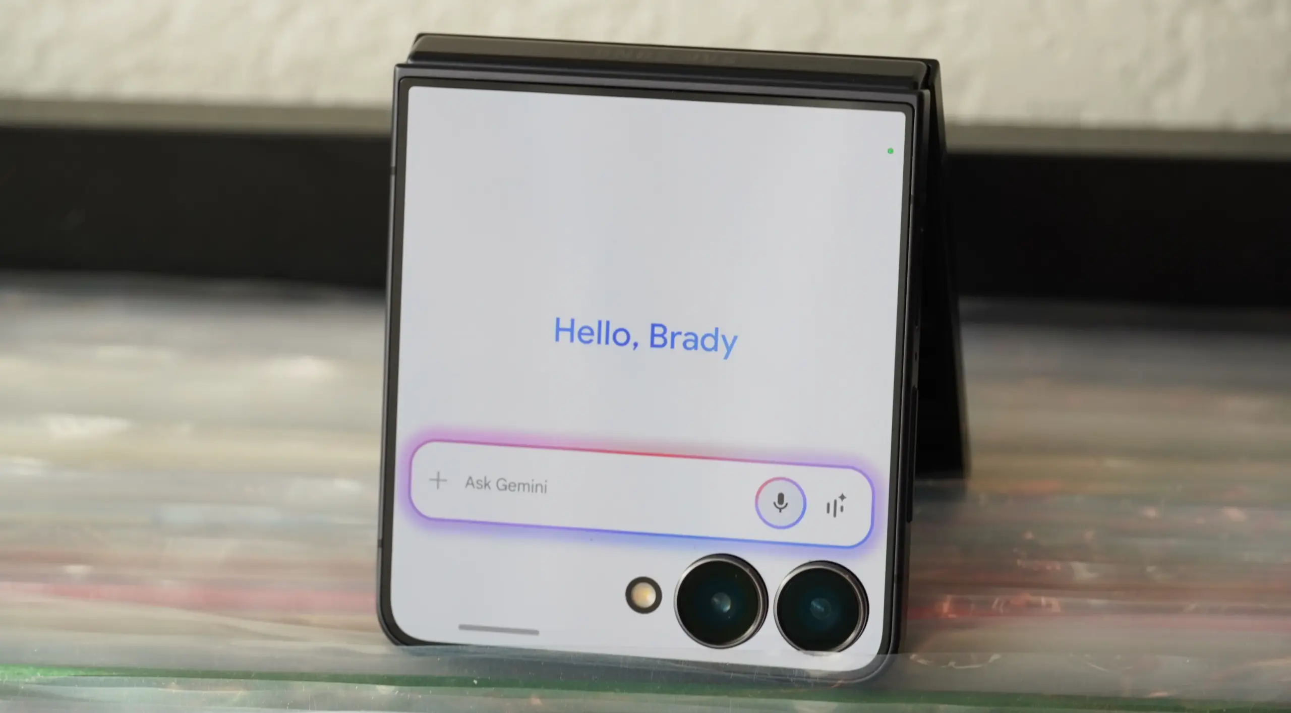 The Samsung Galaxy Z Flip 7 using various Galaxy AI features