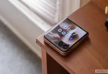 Motorola Razr Ultra 2025 ponsel lipat premium dengan desain compact dan layar eksternal 4 inci