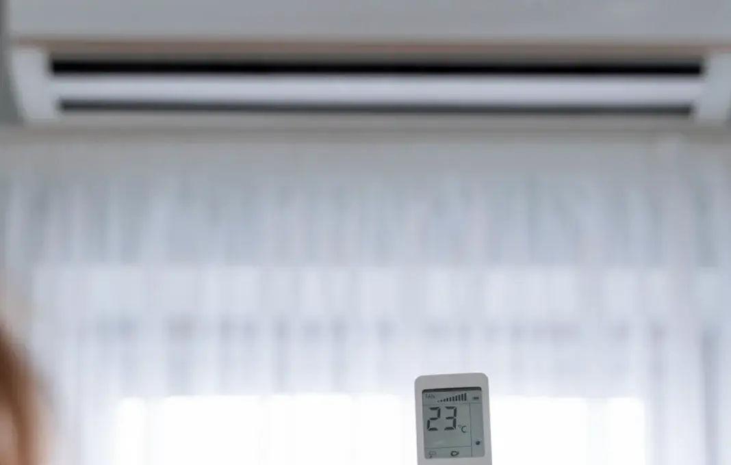 Ilustrasi AC dengan tips hemat listrik untuk menghemat tagihan bulanan
