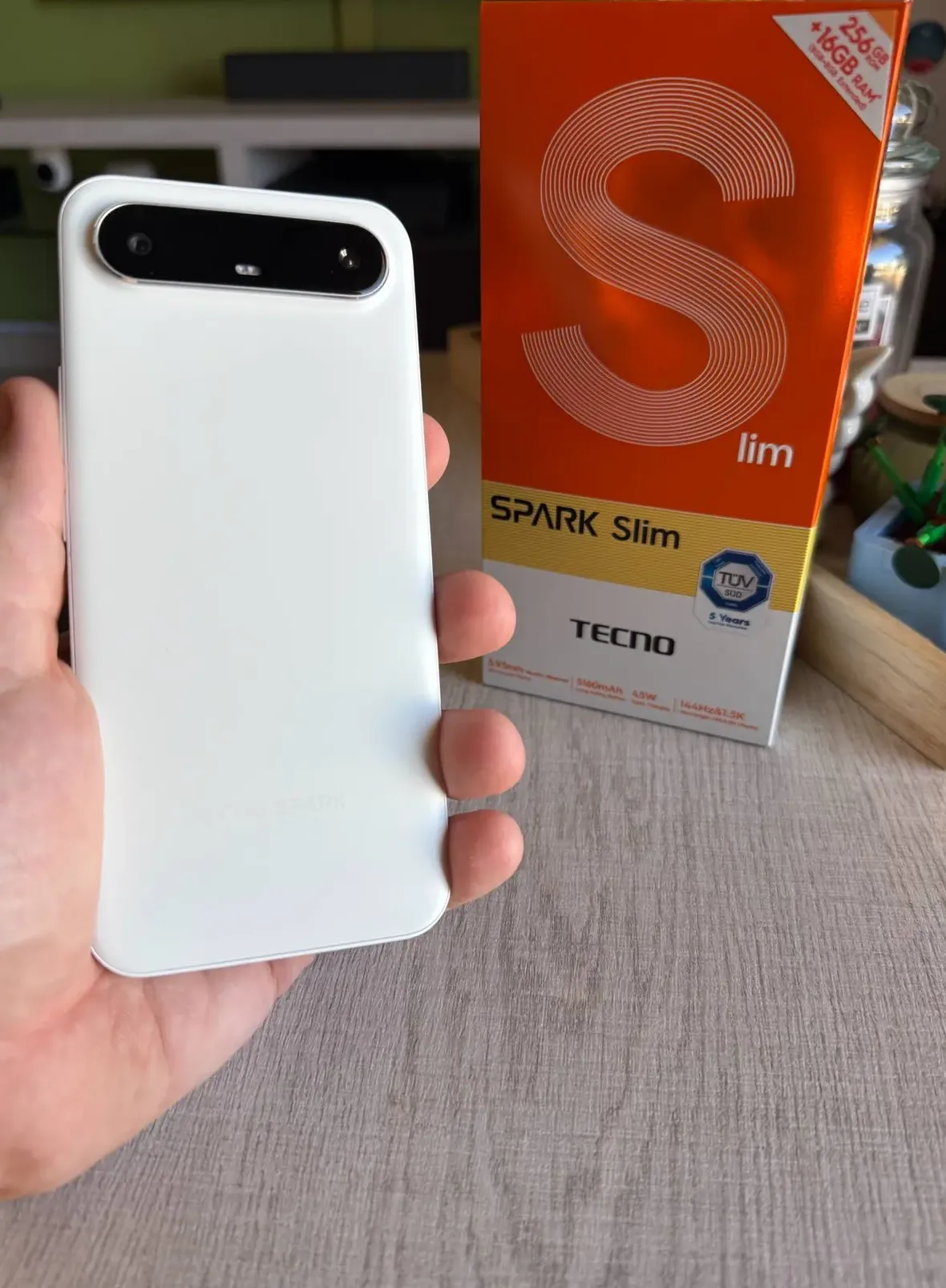 Honor Magic V3 dalam berbagai angle