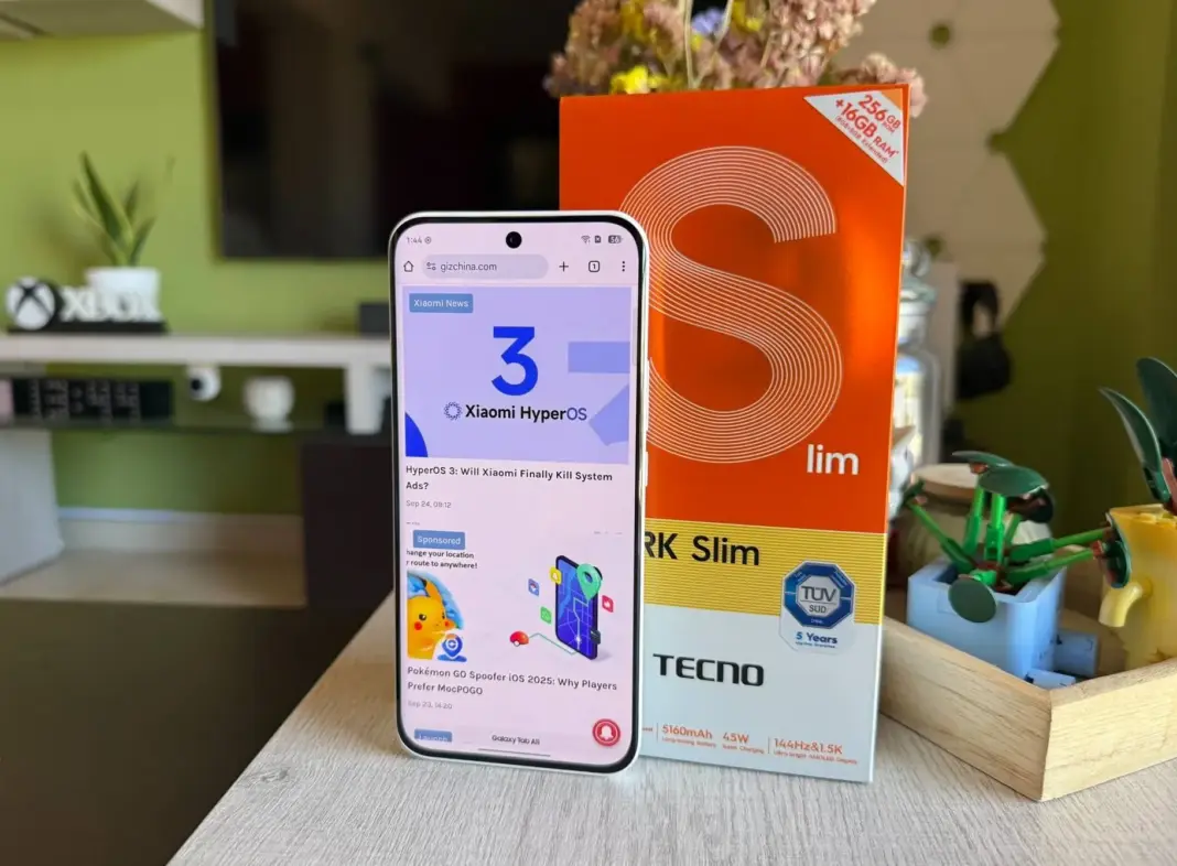 Honor Magic V3 smartphone lipat tertipis tampak samping menunjukkan desain premium dan mekanisme engsel