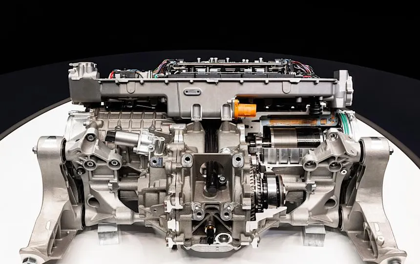 Motor dan inverter depan pada Ferrari Elettrica