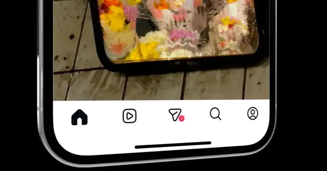 Ilustrasi tampilan baru menu bar Instagram dengan tab Reels dan Direct Messages yang lebih menonjol