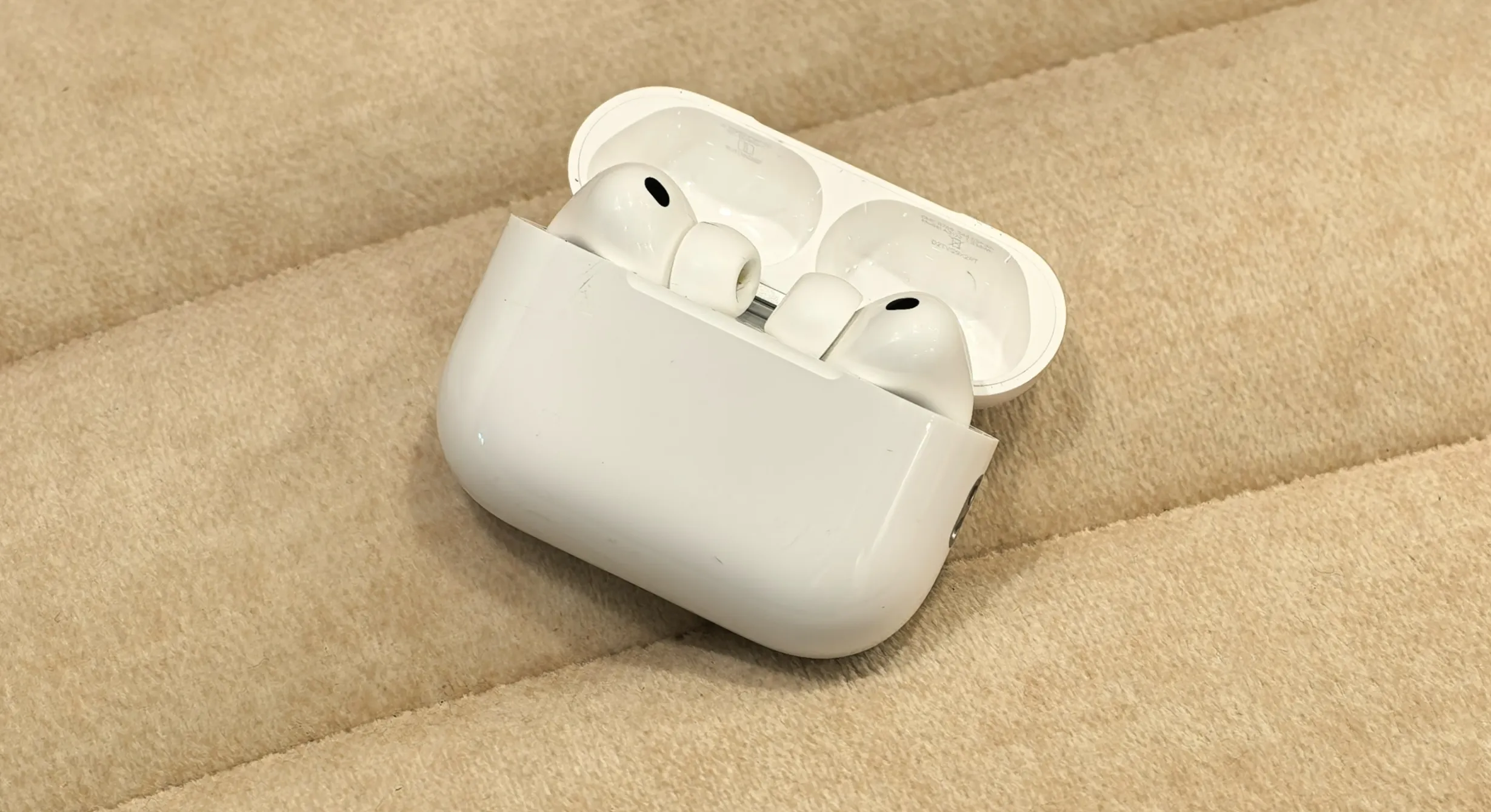 AirPods Pro 3 hands-on