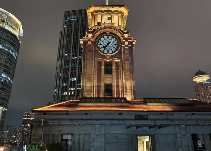 Contoh hasil foto zoom Vivo X300 Pro pada berbagai tingkat pembesaran