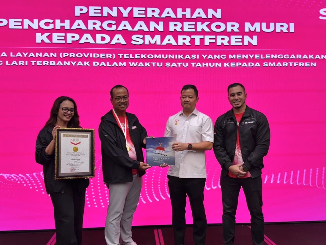 Smartfren Raih Rekor MURI Penyelenggara Fun Run Terbanyak di Indonesia