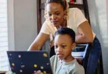 Roblox Perluas Verifikasi Usia Wajah untuk Keamanan Digital Anak